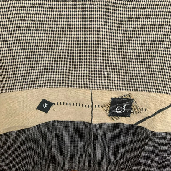 K.D Spring Vintage Blouse - Picture 2 of 5